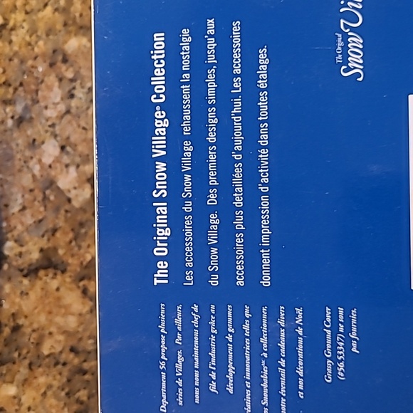 Dept 56 Village Ben & Buddy’s Lemonade Stand - 55144 - Picture 2 of 4